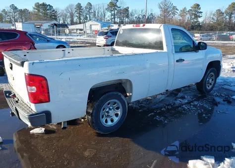 2008 Chevrolet Silverado 1500 Work Truck z USA, uszkodzony, nr VIN 1GCEK14C38Z312945